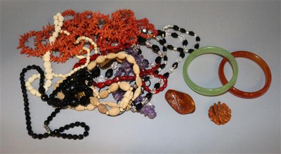 Coral & other beads, amber, etc